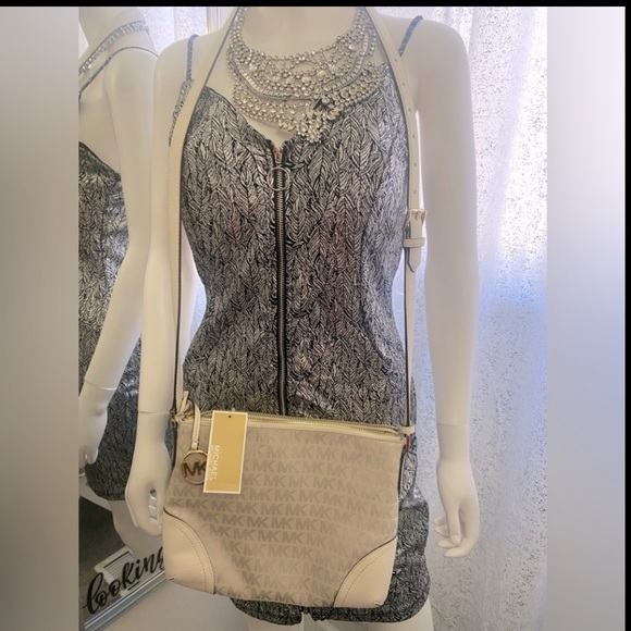 MK cross body - Picture 4 of 4